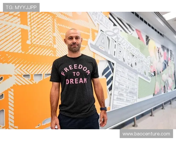 马斯切拉诺确认梅西状态极佳！带伤轰世界波助迈阿密逆转波尔图(2)